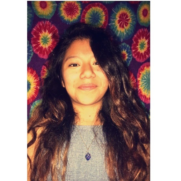 Meet your Posher, Nereyda - Picture 2 of 2